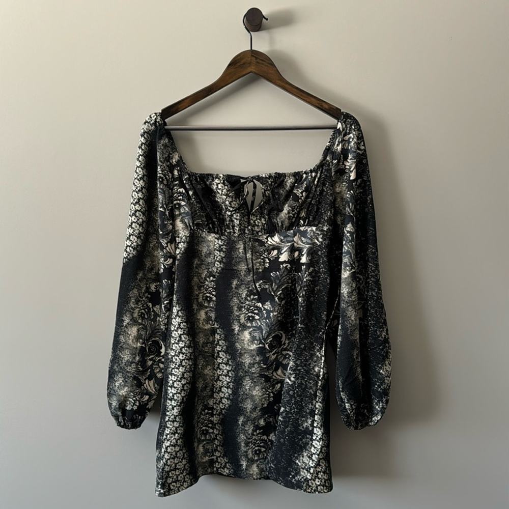 URBAN OUTFITTERS VIVIENNE PRINTED LONG SLEEVE MINI DRESS SIZE SMALL